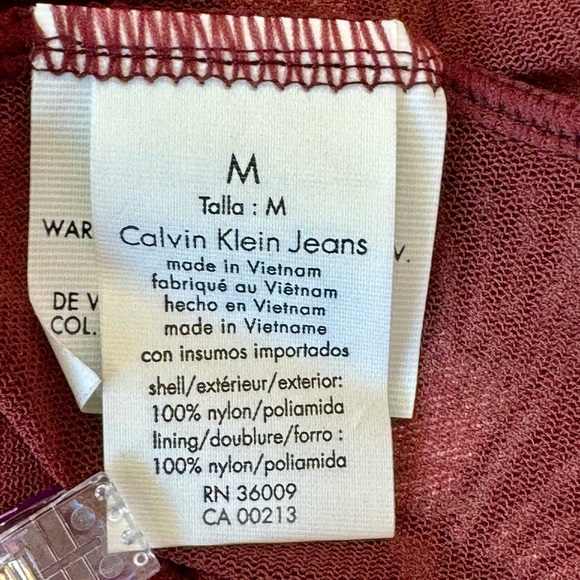 Calvin Klein jeans women’s short sleeve top, medium - Picture 8 of 12